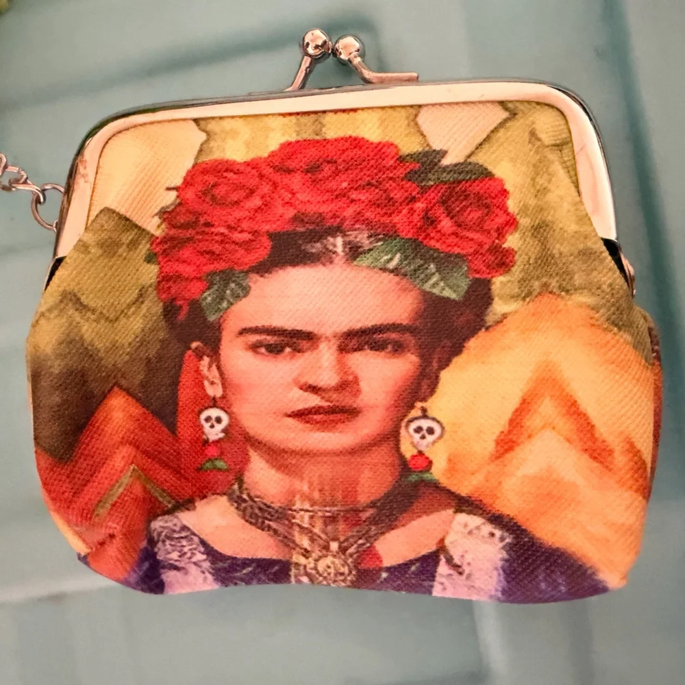 Green‎ Friday Kahlo Keychain Accessory Set